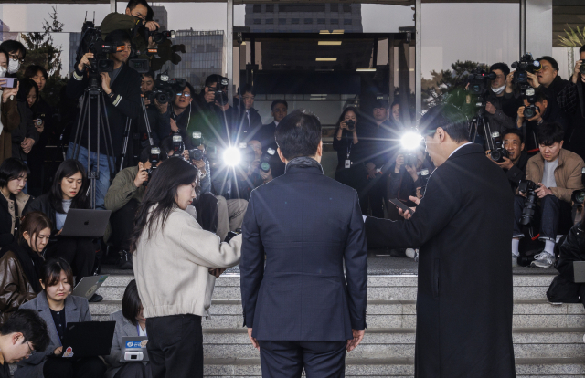 98일 수사 공백…국회는 "헌재가 탄핵 남발 아니라고 해"