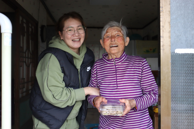 '계속 물질하고 싶죠, 바다만 살아있다면'…현시대 '폭싹 속았수다' 애순 엄마의 꿈 [김수호의 리캐스트]