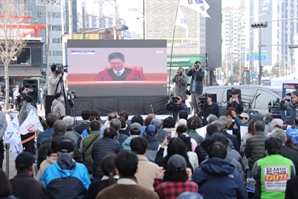 [속보] 尹 탄핵 심판 중 코스피 2500선 돌파