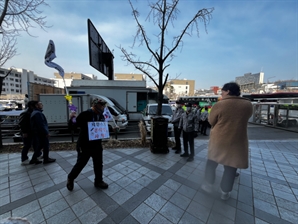 선고 앞두고 한남동 '폭풍전야'…양측 간 추격전도 빚어져 [르포]