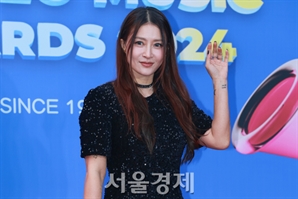 “나름 기회 드렸는데, 고소 들어갑니다”…민증 공개한 황보, 무슨 일?