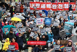 국민 10명 중 8명 “헌재 결정 받아들이겠다” [尹 파면 후 첫 설문]