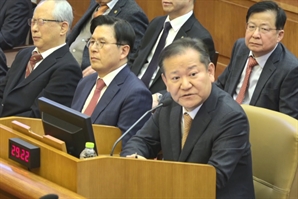 경찰, '단전·단수 의혹' 이상민 前 행안부장관 조사