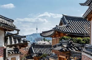 "독도는 일본땅"·"한국은 마약 제조국"…엉터리 외국교과서 방치한 재외공관