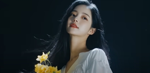 가상 걸그룹 '이터니티', 멀미 없는 3D 뮤비로 부국제 뜬다
