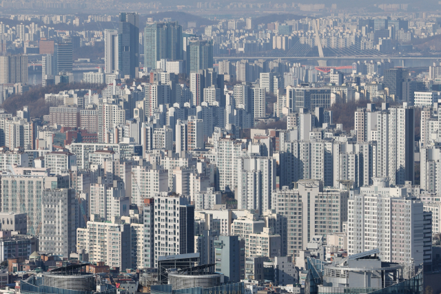 서울 시내 아파트 전경. 연합뉴스