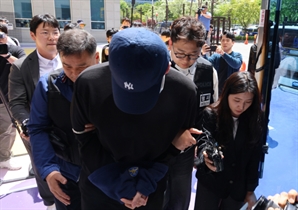 ‘청주 소재 고등학교 흉기난동’ 고등학생 구속 …"도주 우려"