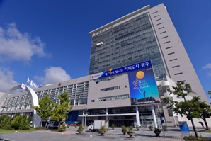 '대자보 도시, 광주' 전남대 상대 뒷길·남구 봉선시장길 보행자 우선도로 조성