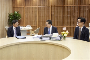 강성천 경기연구원장·오후석 경기도평생교육진흥원장 취임