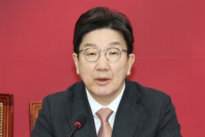 권성동 "이재명의 '진짜 대한민국', 자기부정·기억조작 블랙코메디"