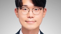 [기자의 눈] 오죽하면 유튜버를 더 믿겠나