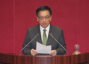 최상목 "직무 계속 수행할 수 없게 돼 사퇴…국민께 죄송"