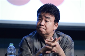 "3개월간 로열티 무료"…백종원, 50억원 규모 가맹점 지원책 내놨다