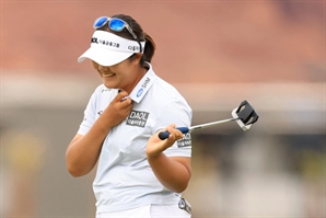 시즌 첫 승 유해란, LPGA 99번째 ‘500만 달러의 여인’ 등극…한국 선수론 22번째 기록
