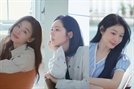 "김연아·한가인·전지현 모였다"…삼성, '과거 모델' 앞세우더니