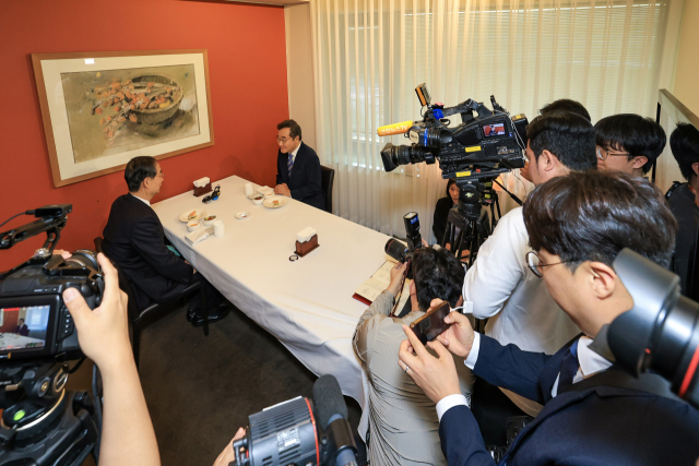6일 서울 중구 컨퍼런스하우스달개비에서 한덕수 대선 예비 후보와 이낙연 전 국무총리가 오찬회동을 하고 있다. 성형주 기자 2025.05.06