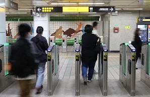 대선 앞두고 지하철역 선거운동 가이드라인 첫 제정… 과거 충돌사례 예방