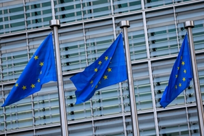 EU "러시아산 에너지 퇴출"…가스 계약 파기 초강수