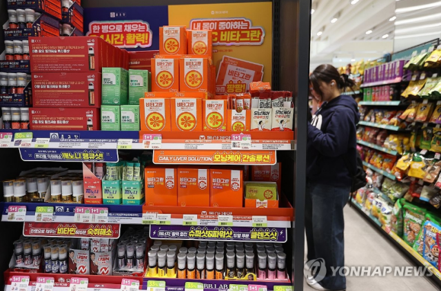 [단독]약사들 반대해도 대세는 '다이소'…안국약품·동국제약도 입점한다