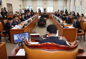 이재명 '유죄 위기' 방어… 민주당, 행안위서 ‘허위사실공표 요건 완화’ 선거법 처리