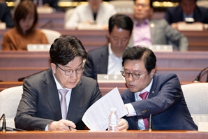 국힘 "내일 TV토론·이후 양자 여론조사…후보들에 제안"