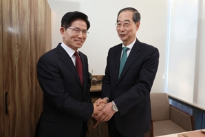 [속보] 김문수, 추가 회동 제안…한덕수 "기존 일정 조정" 화답