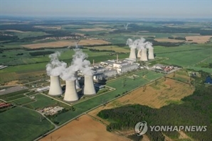 [사설] 체코 원전 본계약 연기…K원전 르네상스 초당적 지원해야