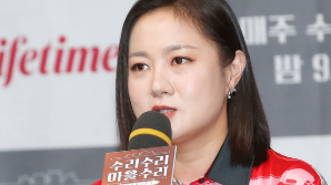 "중고 거래 사이트에 올라와 있더라"…박나래가 밝힌 자택 도난 사건의 전말