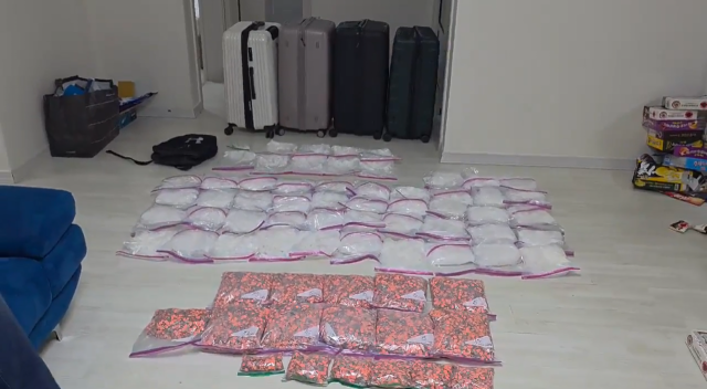 지난달 30일 울산 등에서 해외 마약조직원 검거와 함께 압수된 케타민 52kg, 엑스터시 7만정. 광진경찰서 제공