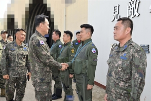 김명수 합참의장, 공군 20전비 현장점검 “즉응태세 유지”