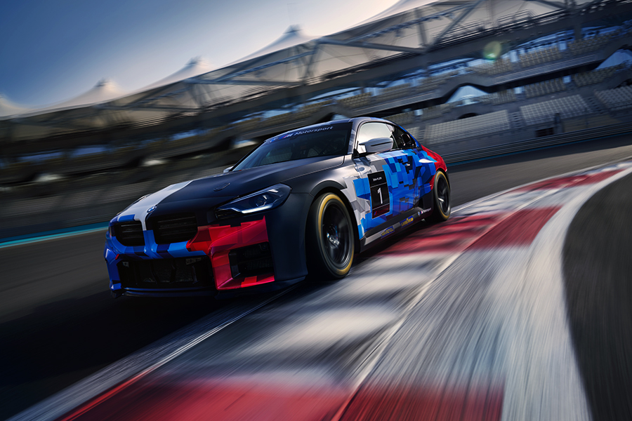 BMW M 모터스포츠, 엔트리 레이스를 위한 M2 레이싱 공개