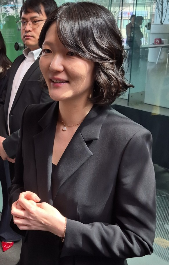 최수연 네이버 대표 "생성형 AI, 네이버 검색에 악영향 없어…연내 앱·통합검색 개편"