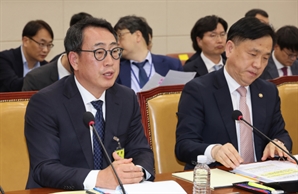 경찰, '유심 해킹' 관련 유영상 SK텔레콤 대표 수사