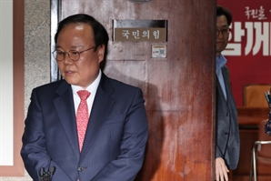 김문수·한덕수 단일화 협상 '여론조사' 이견에 진통