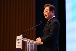 이재명, 항공우주산업 공약 발표…"사천·인천 세계적 MRO 산업 거점으로"