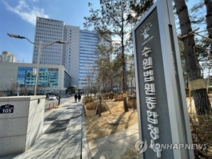‘영동고속도로 방음벽 공사 금품 수수 의혹’ 우제창 전 의원 구속