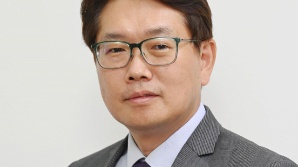 [여명] ‘실패한 대통령’ 노무현이 소환되다