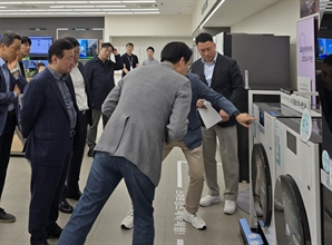 [단독] 고객 접점 최전선 찾은 노태문 "AI 가전 차별화 경험 고민해야"