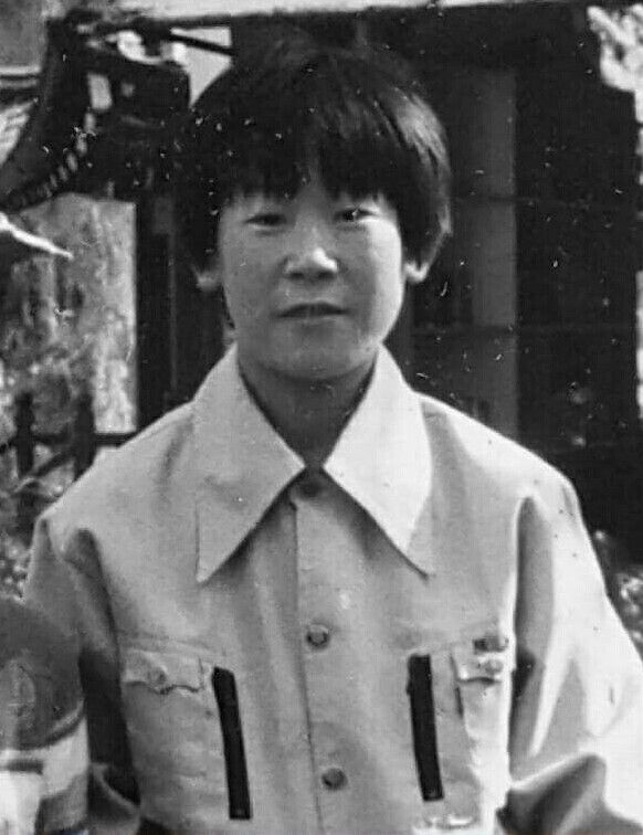 지난 1978년 야구 글러브 공장인 ‘대양실업’ 소년공 시절의 이재명 후보. 그해 4월 말 고입 검정고시 학원에 등록해 8월 합격했다. 사진 제공=더불어민주당