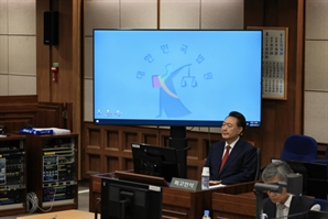 ‘내란 우두머리 혐의’ 尹 오늘 3차 공판 출석… 첫 포토라인 서나