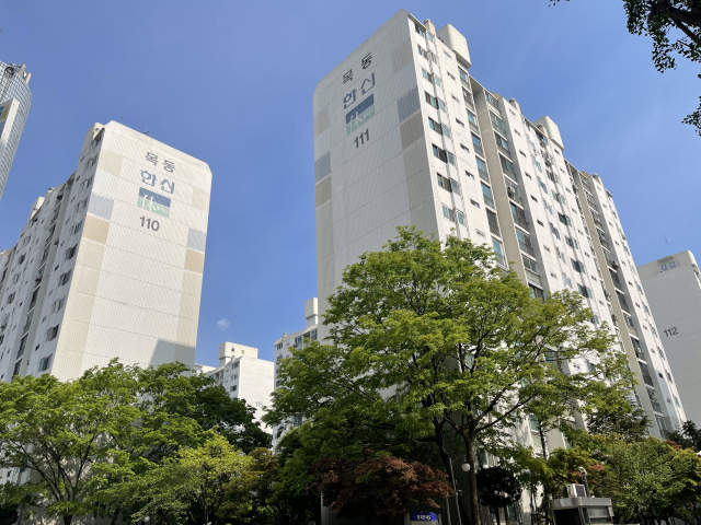 서울 양천구 목동한신청구 아파트 단지 모습. 백주연 기자