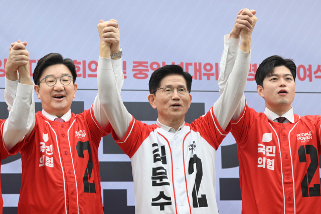 "가짜진보 찢어버리고 싶다"…김문수, 선대위 출범식에서 '자유통일' 띄웠다