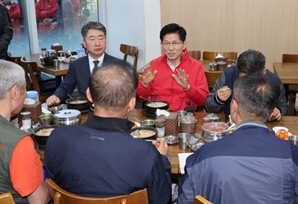 국민의힘, 소상공인 공약 발표… 카드공제 확대·온누리상품권 증액