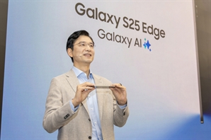 5.8㎜ 두께에 울트라급 성능…2억화소 카메라 담았다