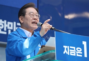 부산 찾은 李 "산은 이전 어려워…해수부·HMM 옮겨올 것"