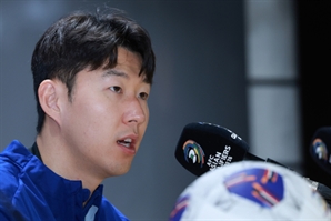 손흥민 "임신했다 속이고 수억 원 요구"…20대女·40대男 공갈 혐의 고소