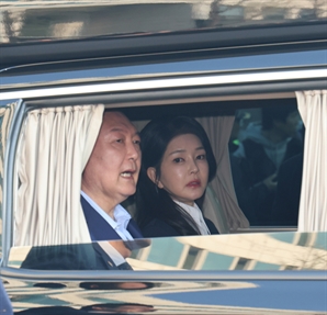 “대선 영향 우려” 김건희, 검찰 조사 불응…수사팀, 추가 소환 검토