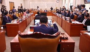 법사위, '조희대 특검법·법원조직법 개정안' 등 소위 회부