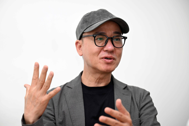 영화 '야당' 황병국 감독이 14일 서울 종로구 하이브미디어코프에서 서울경제신문과 인터뷰를 하고 있다. 조태형 기자
