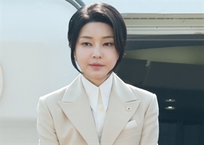 김건희 석사 학위 취소되나…숙명여대, '논문 표절 시 소급' 학칙 개정 착수